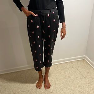 Lilly Pulitzer black and pink cropped sailboat pants